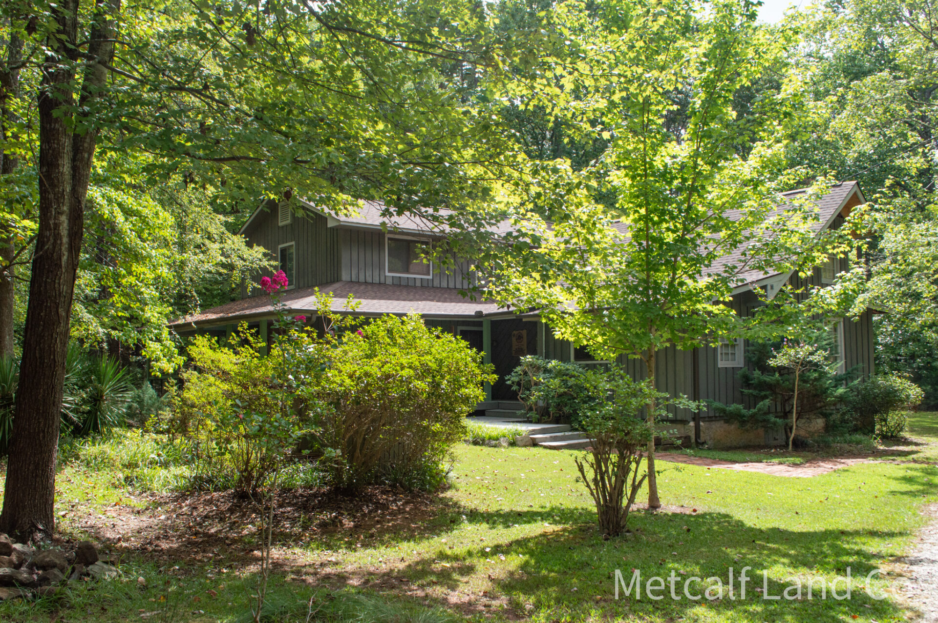 Private Estate on 15 Acres Located in Spartanburg Metcalf Land