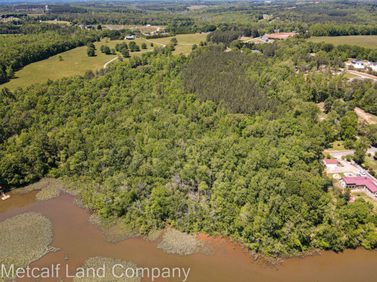 13 Acres On Lake Bowen Metcalf Land Company Inc