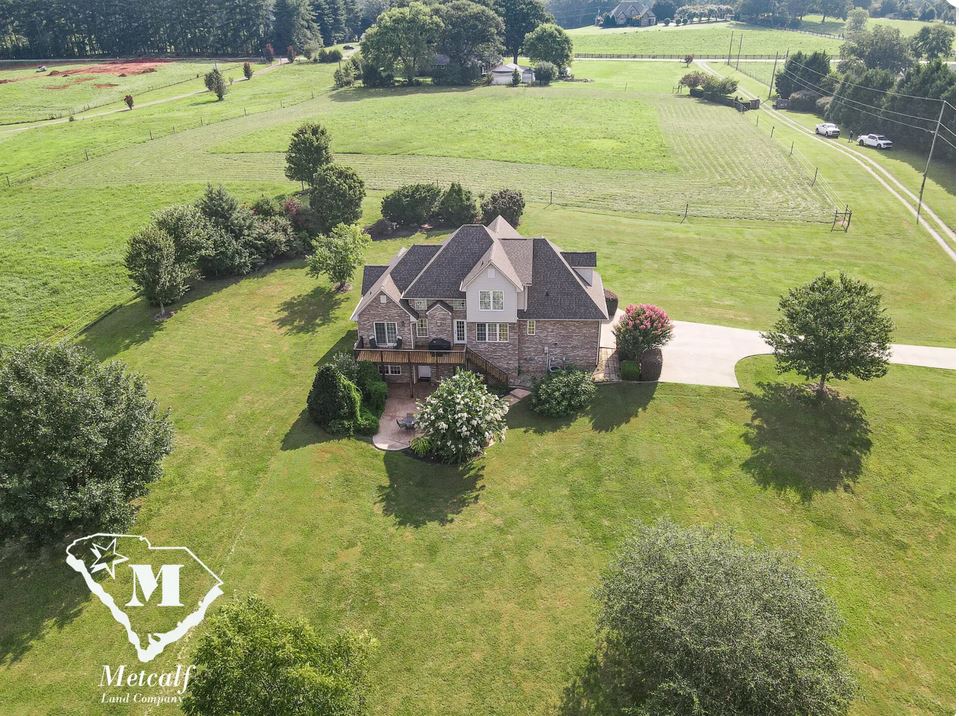 Home with acreage in Spartanburg, SC