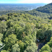 3+ Acres in Cliffs of Glassy